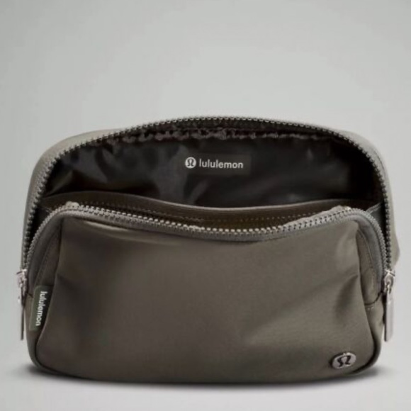 LULULEMON EVERYWHERE BELT BAG GREY SAGE NWT 1L - Picture 3 of 7